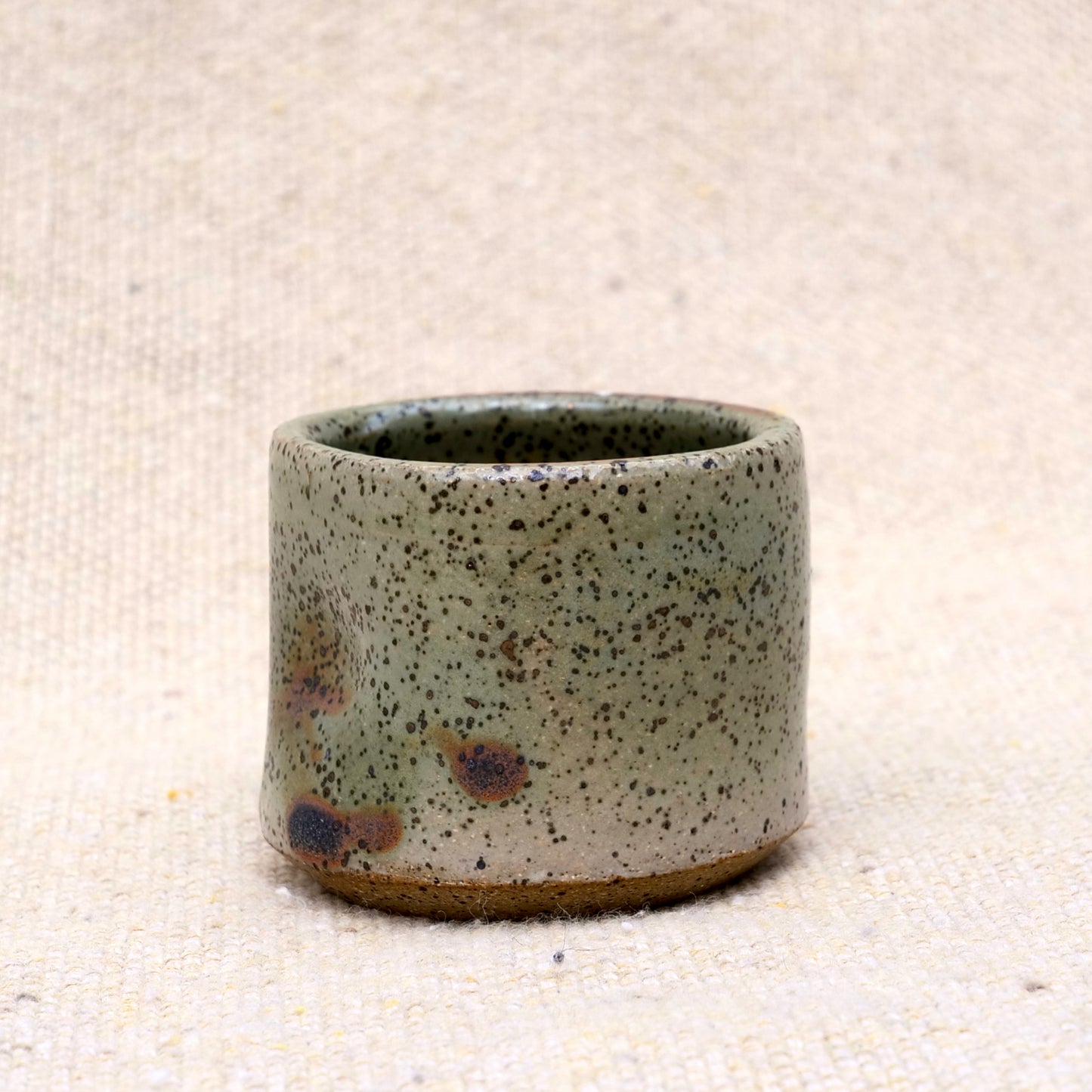 trout pinch cup - espresso