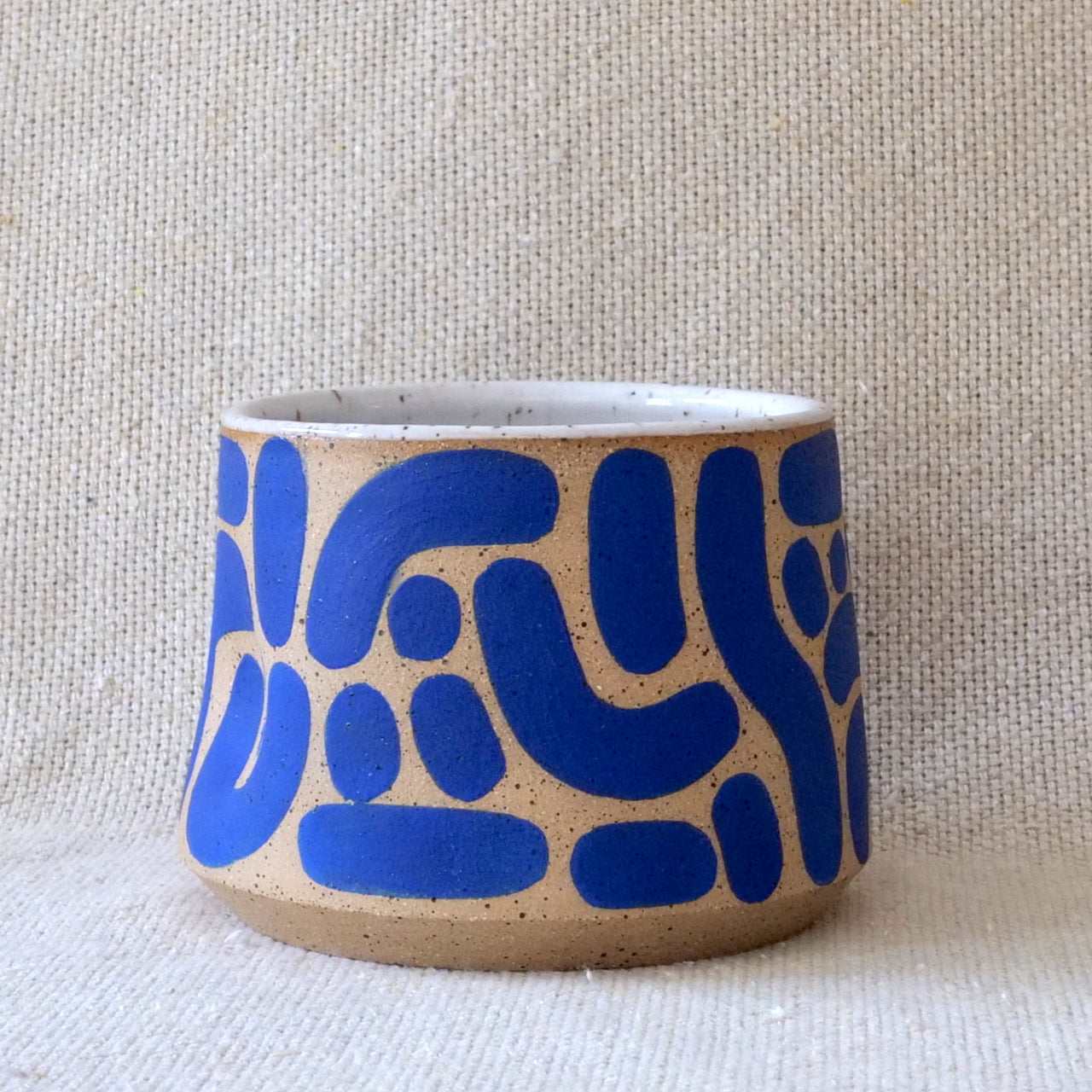 pinch cup - blue slug